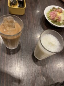 ココイチ　ドリンク　ラッシー　カフェオレ